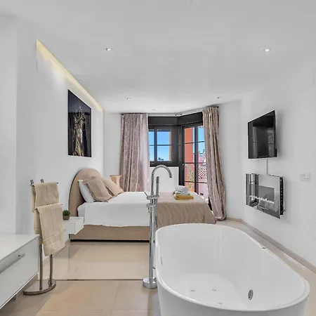 Hacienda Del Sol Penthouse By Finest 아파트 에스테포나